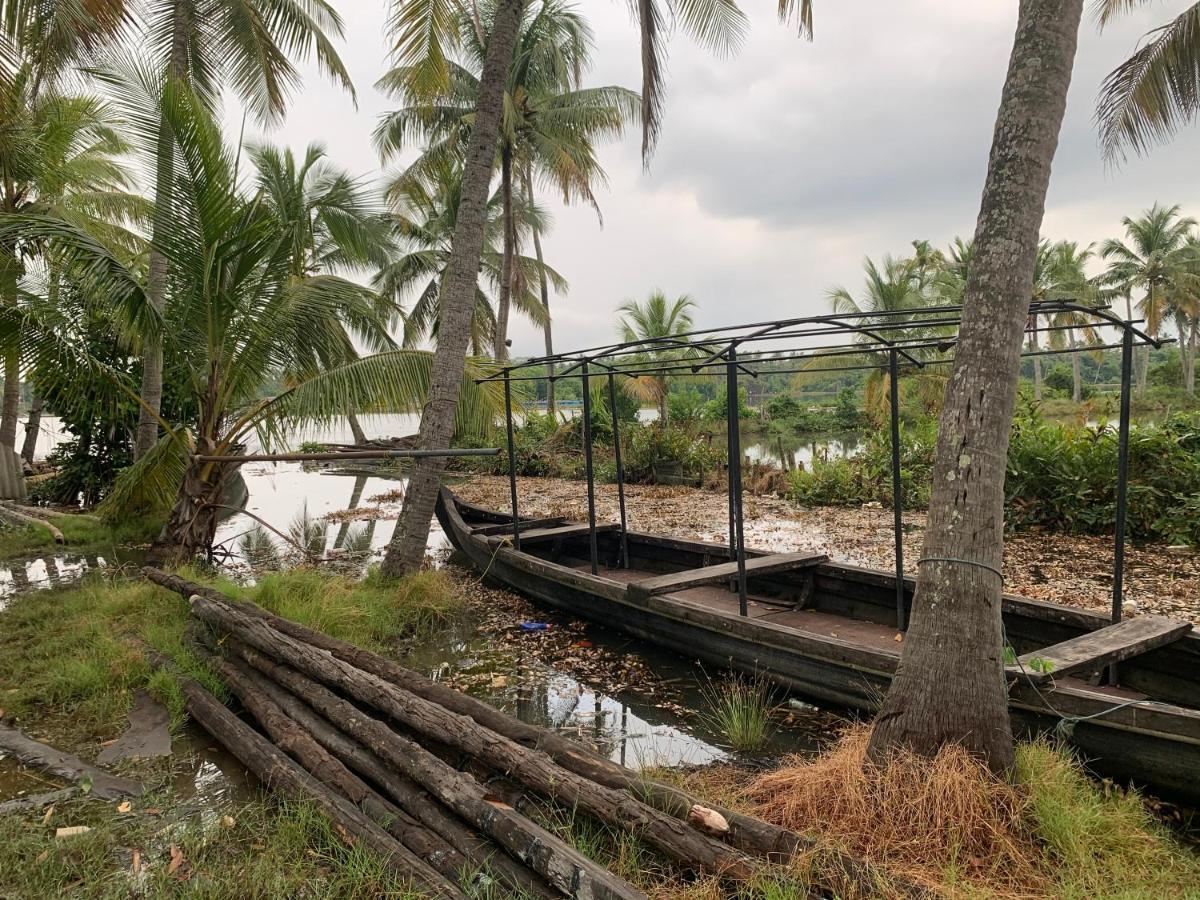 Kallanchery Retreat Kochi Ngoại thất bức ảnh