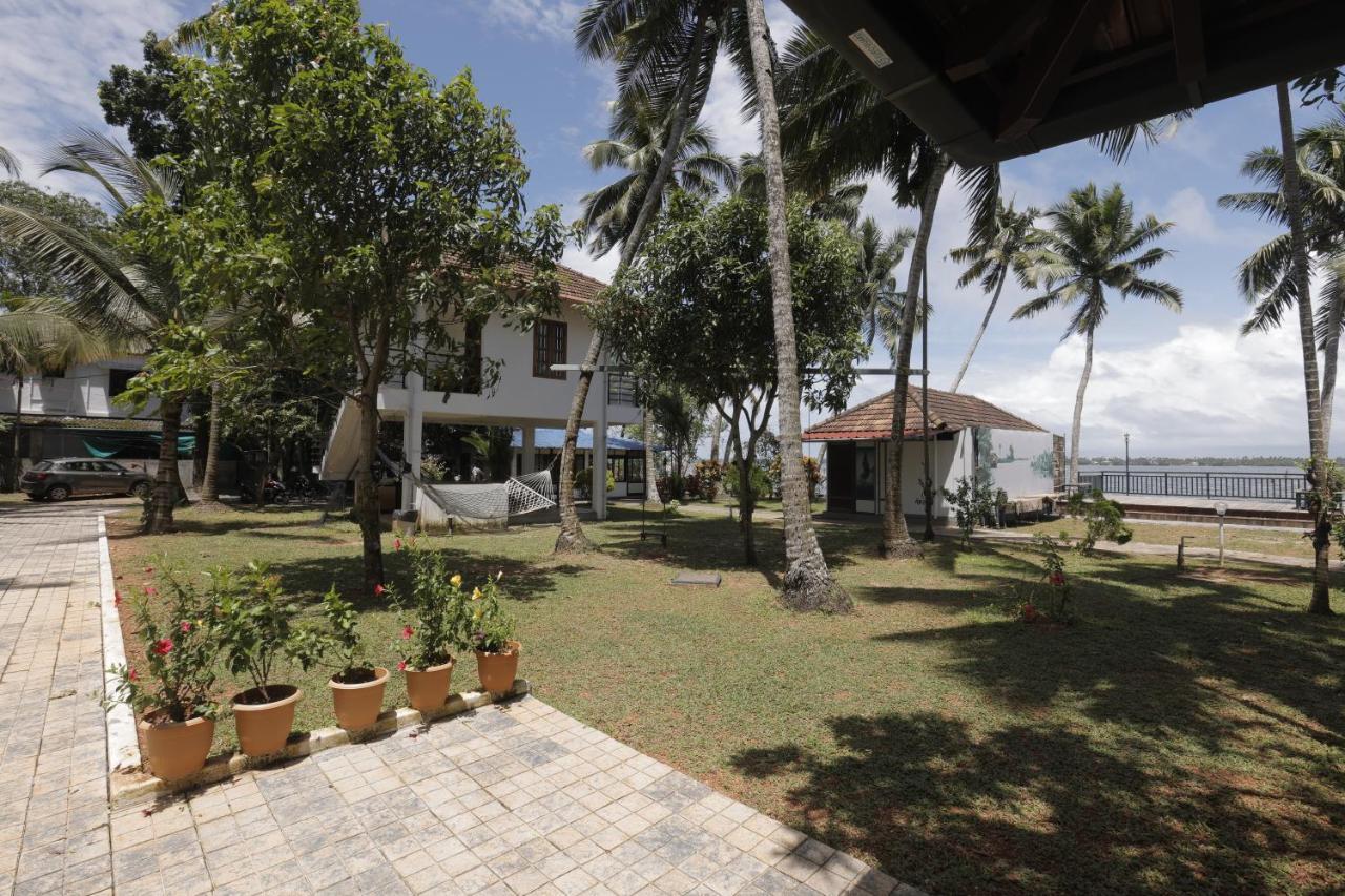 Kallanchery Retreat Kochi Ngoại thất bức ảnh